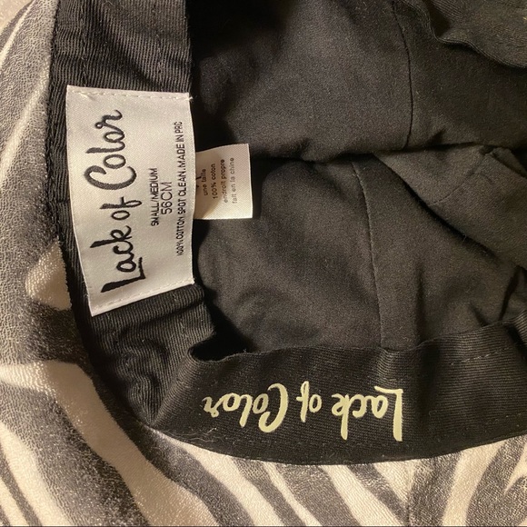 Lack Of Color Zebra Wave Bucket Hat - Picture 5 of 5